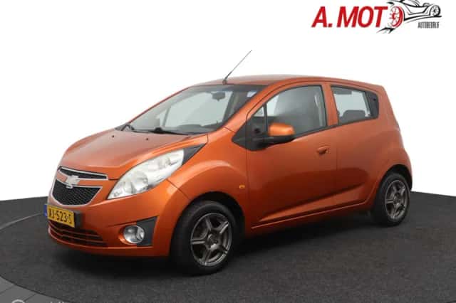 Chevrolet Spark (2010) thumbnail 1
