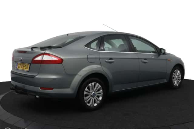 Ford Mondeo (2007) thumbnail 2