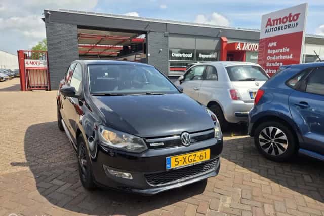 Volkswagen Polo (2014) thumbnail 2