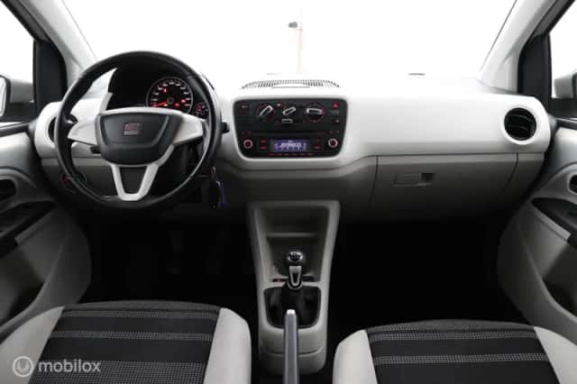 SEAT Mii (2013) thumbnail 4