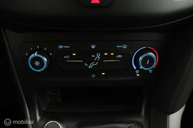 Ford Focus (2018) thumbnail 6