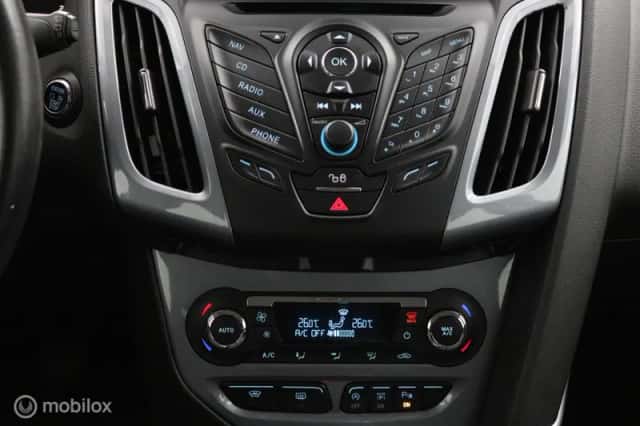 Ford Focus (2014) thumbnail 6