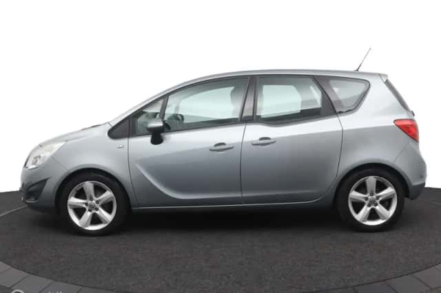 Opel Meriva (2010) thumbnail 3