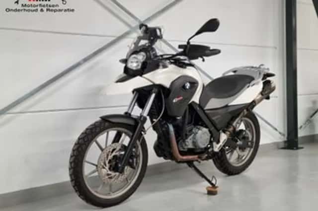 BMW G (2011) thumbnail 2