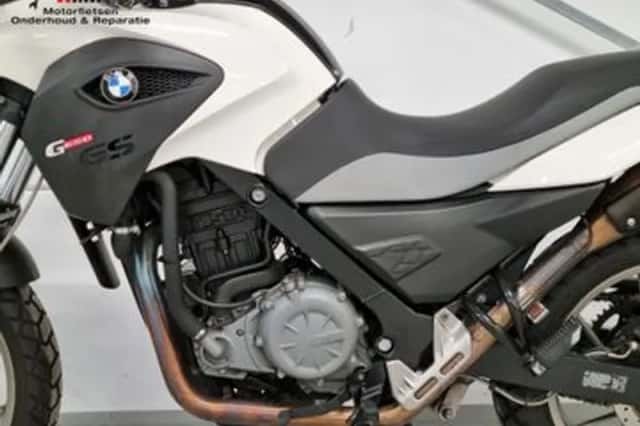 BMW G (2011) thumbnail 5
