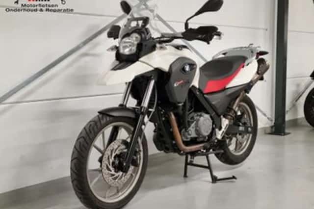 BMW G (2011) thumbnail 2