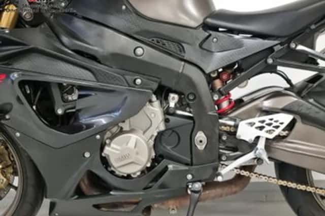 BMW S (2011) thumbnail 5