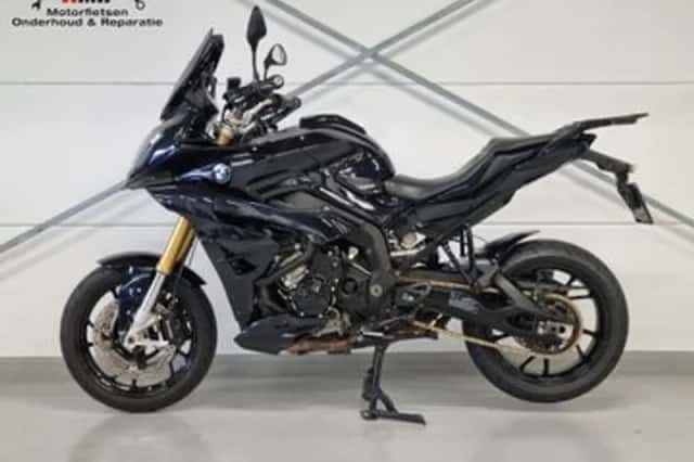 BMW S (2016) thumbnail 1