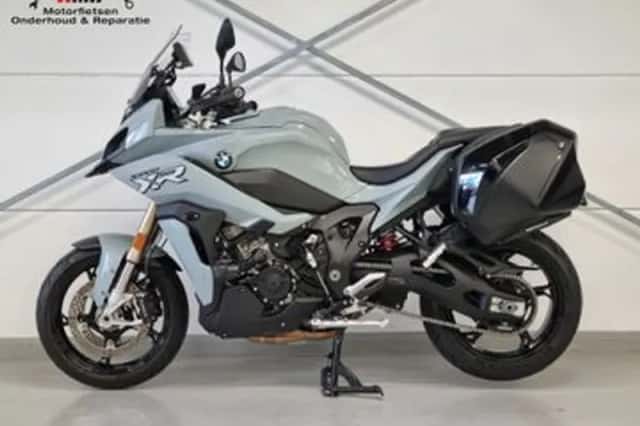 BMW S (2020) thumbnail 1