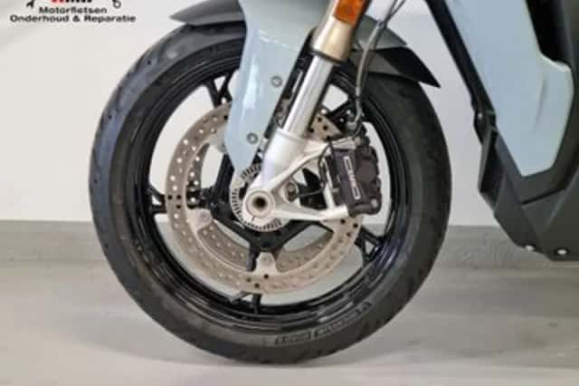 BMW S (2020) thumbnail 6
