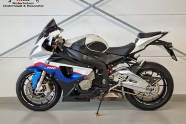 BMW S (2012) thumbnail 1