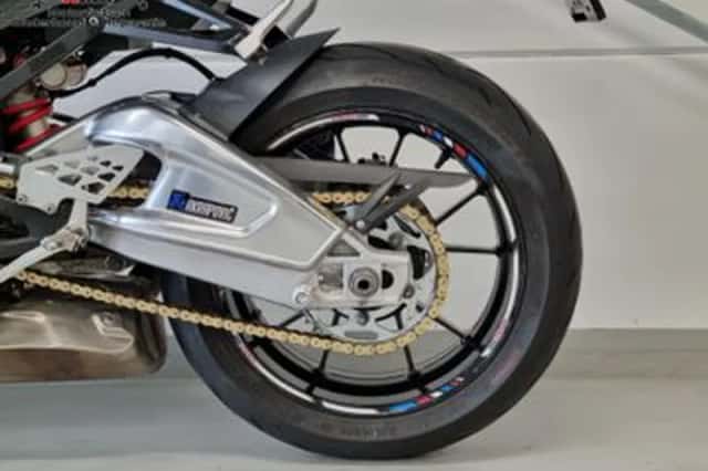 BMW S (2012) thumbnail 4