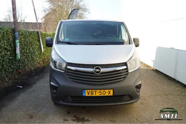 Opel Vivaro (2019) thumbnail 2