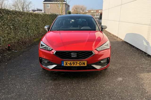 SEAT Leon (2020) thumbnail 2