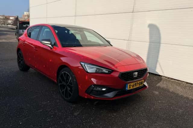 SEAT Leon (2020) thumbnail 3