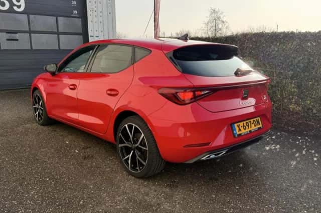 SEAT Leon (2020) thumbnail 4