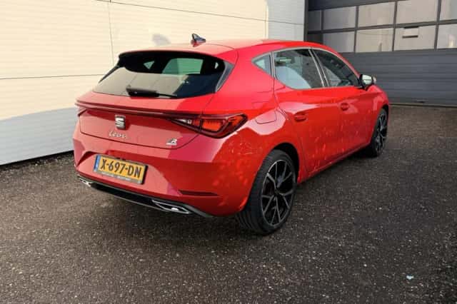 SEAT Leon (2020) thumbnail 5