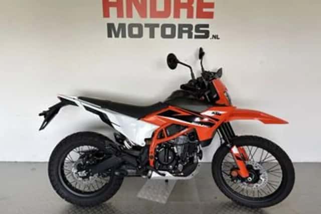 KTM 125 (2025) thumbnail 1