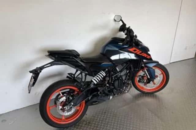 KTM 125 (2024) thumbnail 3