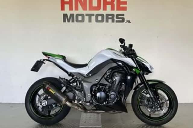 Kawasaki Z1000 (2016) thumbnail 1