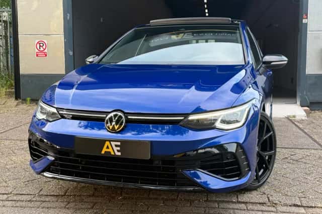 Volkswagen Golf (2021) thumbnail 3