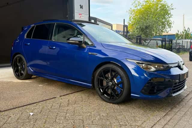 Volkswagen Golf (2021) thumbnail 4