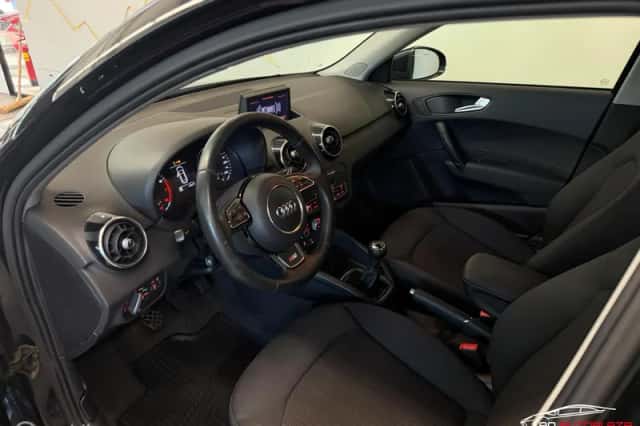 Audi A1 (2013) thumbnail 3