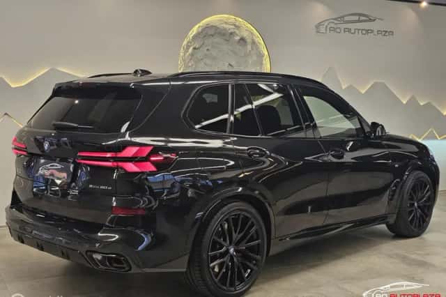 BMW X5 (2023) thumbnail 2
