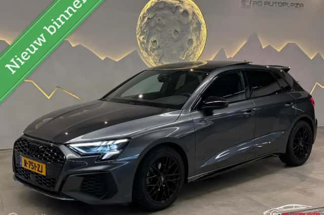 Audi A3 (2023) thumbnail 1