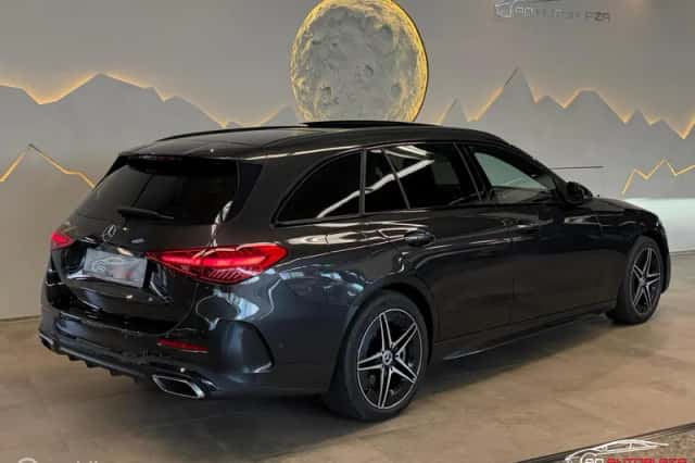 Mercedes-Benz C-Klasse (2023) thumbnail 2