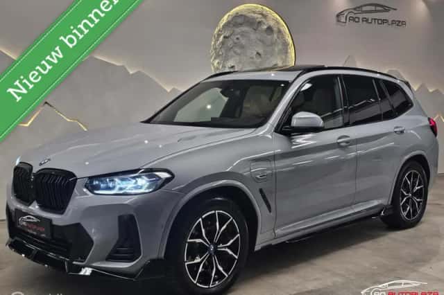 BMW X3 (2021) thumbnail 1
