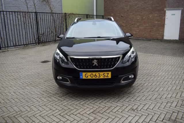 Peugeot 2008 (2019) thumbnail 5
