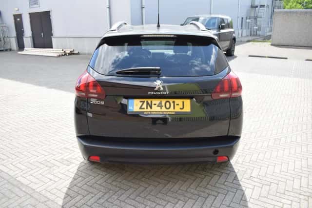 Peugeot 2008 (2019) thumbnail 3