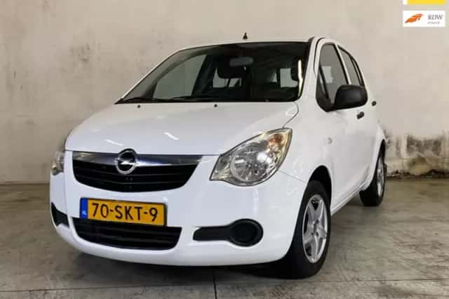 Opel Agila (2011) thumbnail 1