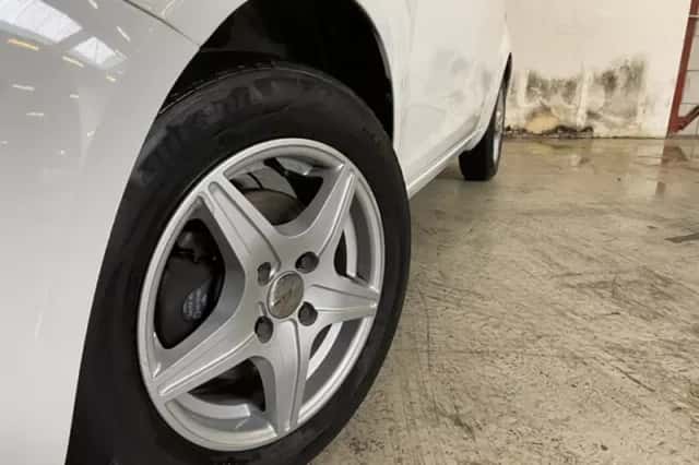 Opel Agila (2011) thumbnail 5