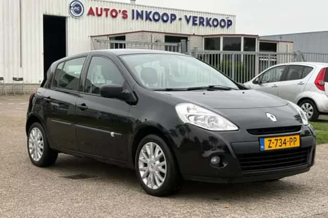 Renault Clio (2012) thumbnail 3
