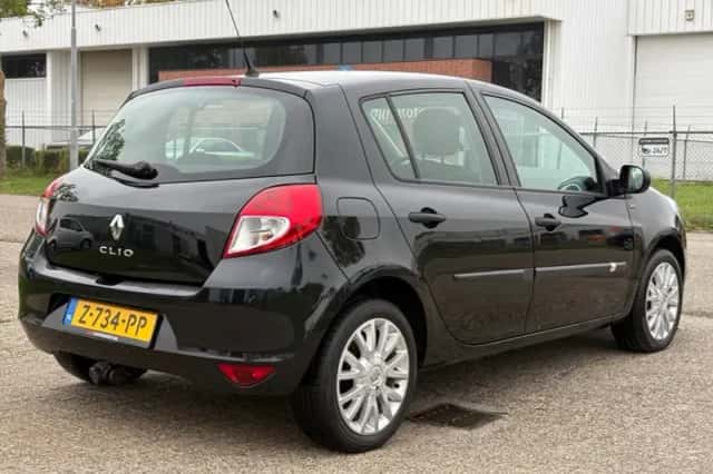 Renault Clio (2012) thumbnail 4