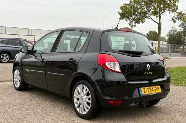 Renault Clio (2012) thumbnail 5