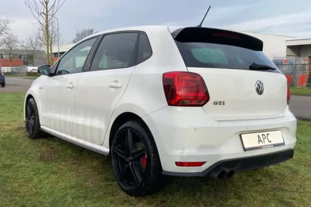 Volkswagen Polo (2015) thumbnail 3