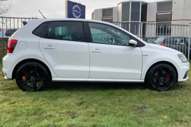 Volkswagen Polo (2015) thumbnail 5