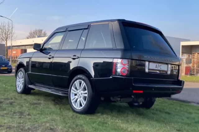 Land Rover Range Rover (2011) thumbnail 4