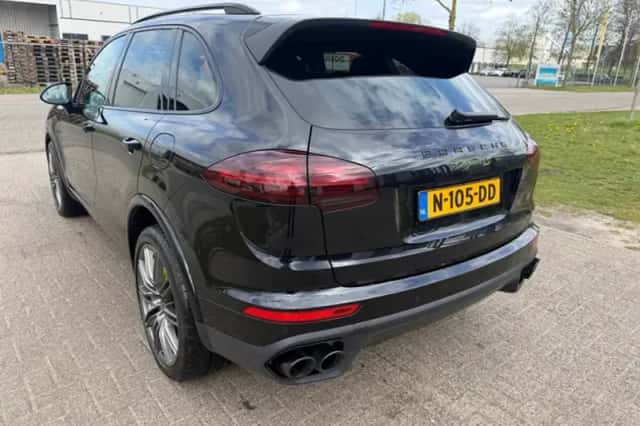 Porsche Cayenne (2018) thumbnail 4