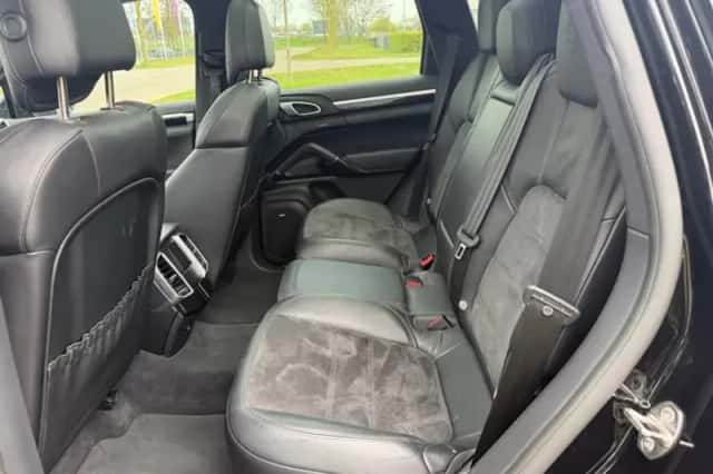 Porsche Cayenne (2018) thumbnail 5