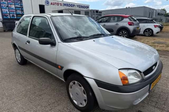 Ford Fiesta (2002) thumbnail 2