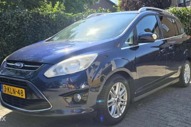 Ford Grand C-Max (2013) thumbnail 1