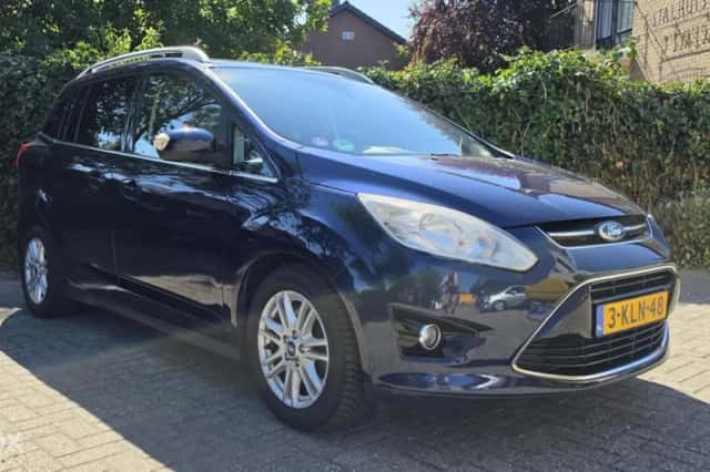 Ford Grand C-Max (2013) thumbnail 2