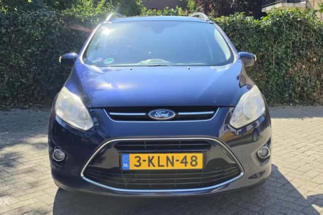 Ford Grand C-Max (2013) thumbnail 3