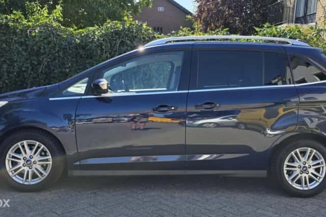 Ford Grand C-Max (2013) thumbnail 6