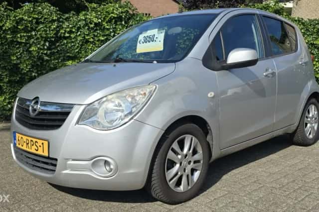Opel Agila (2011) thumbnail 2