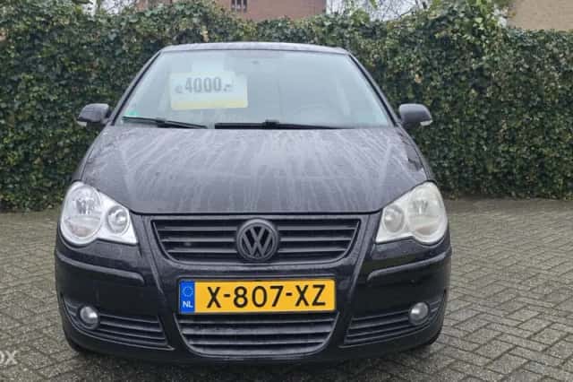Volkswagen Polo (2009) thumbnail 4
